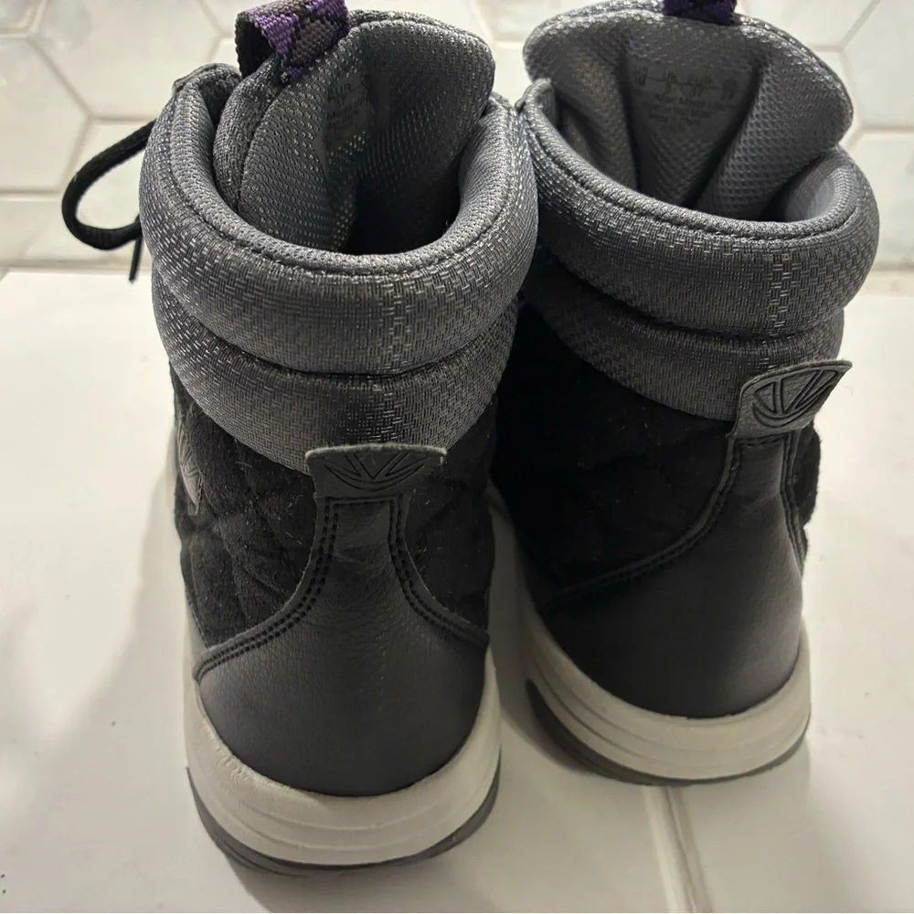 Ryka Aurora Women's Quilted High-Top Black Ankle Booties Size 7